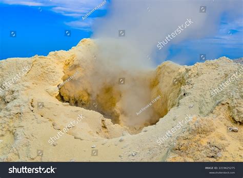 Volcano Release Sulfur Kunashir Island Kuriles Stock Photo 2219625275 | Shutterstock