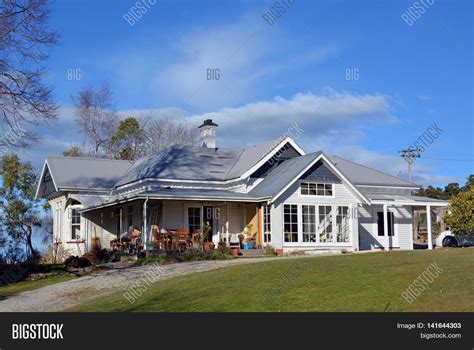 New Zealand Image & Photo (Free Trial) | Bigstock