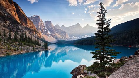 Moraine Lake 4K Wallpapers - Top Free Moraine Lake 4K Backgrounds ...