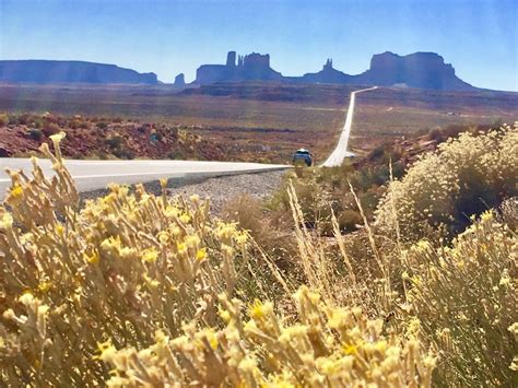 10 Photos to Inspire Your Monument Valley Road Trip! - Girl Who Travels the World