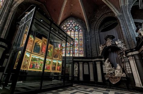 Ghent Altarpiece: A Story Behind the Masterpiece - Culture tourist