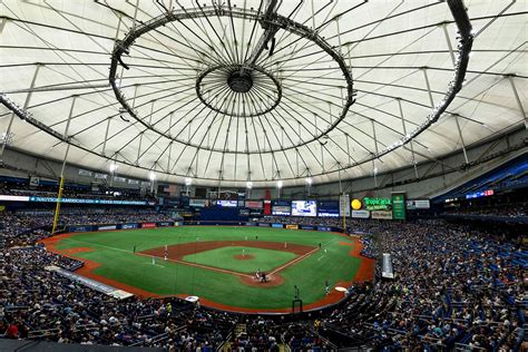 Tampa Pitches Rays on Domed Waterfront Stadium