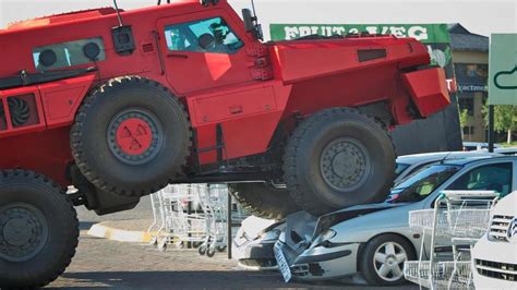 Marauder armored vehicle featured in Top Gear [video]