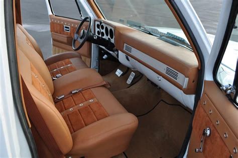 1985 CHEVROLET C-10 CUSTOM PICKUP - Interior - 174934 | C10 chevy truck, Custom chevy trucks ...