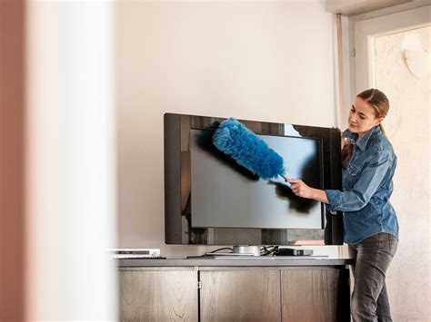 Dusty, Streaky, Smudgy: How to Clean Your TV Screen | Rent-A-Center