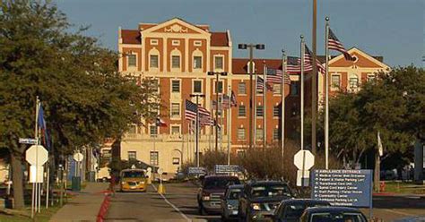 Dallas VA Hospital Opens Suite For Vets With Brain Injuries - CBS Texas