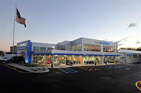 Cadillac Dealership – Petrillo Architects