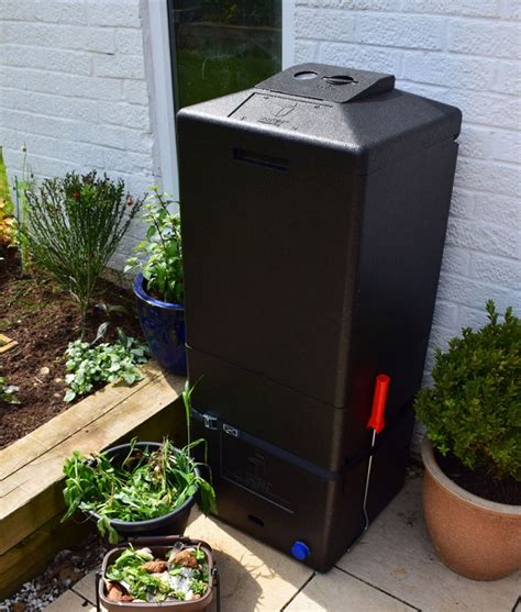 The Hotbin Composter: A Quick And Efficient Way To Compost | GardeningLeave