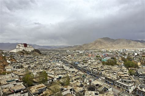 Shigatse - The Land of Snows