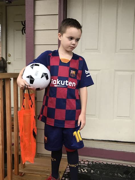 Lionel Messi | Soccer player costume, Boy costumes, Halloween boys