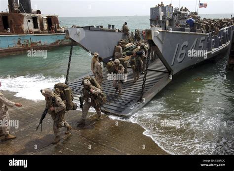 CAMP PATRIOT, Kuwait (April 21, 2007) - Marines attached to the 26th ...