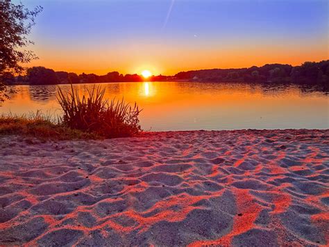 Free Images : beach, sea, water, sand, horizon, cloud, sun, sunrise, sunset, sunlight, shore ...