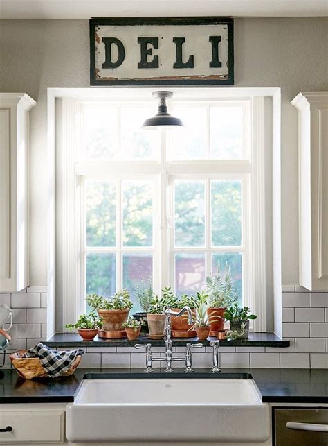 Kitchen Window Sill Ideas, Window Ledge Decor, Kitchen Windowsill Decor, Kitchen Plants, Windows ...