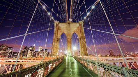 Brooklyn Bridge und Skyline von Manhattan, New York City, New York - Bing Fotos