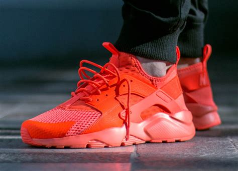 Nike Huarache Ultra Breathe Red Crimson | The River City News