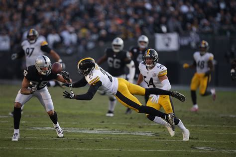 Oakland Raiders vs Pittsburgh Steelers Photos by Tod Fierner – Martinez News-Gazette