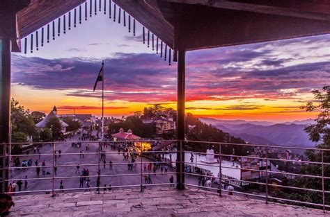 Mall Road Shimla - Amazing place to hang out, shopping & relaxing