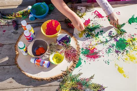 Nature Art Activities for Toddlers: Painting with Leaves, Flowers, and More