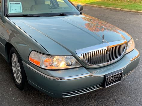 2006 Lincoln Town Car Signature Stock # 640643 for sale near Edgewater Park, NJ | NJ Lincoln Dealer