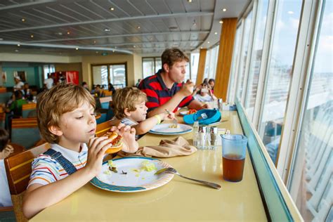 cruise ship food | CruiseExperts.com Blog