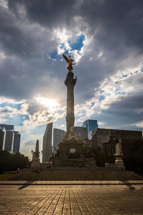 Angel of Independence Monument - Mexico City, Mexico Stock Photo ...