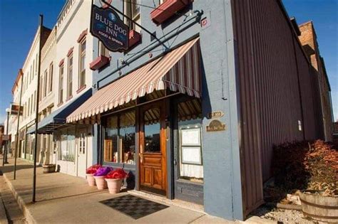 Historic Blue Dog Inn, Restaurant & Bar, Lincoln, IL