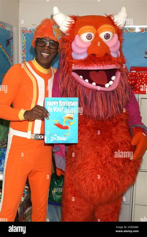 LOS ANGELES - MAR 1: Lance Robertson, DJ Lance Rock, Yo Gabba Gabba Characters at the Read ...