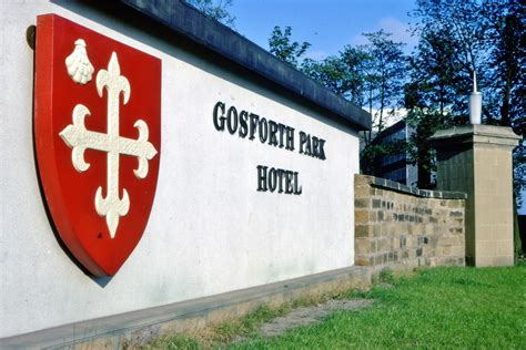 Entrance, Gosforth Park Hotel, Gosforth, 1967 | The Gosforth… | Flickr