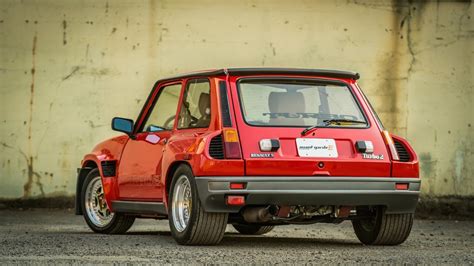 Glorious 1985 Renault R5 Turbo 2 Evolution Is The Perfect Hot Hatch ...