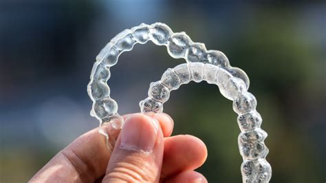 Discover the Pros and Cons of Invisalign - Is It Right for You?