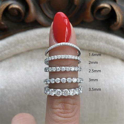 How to Choose Your Ring Band Width - Ken & Dana Design