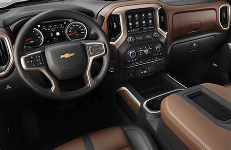 2019 Chevy Silverado Trail Boss Comfort and Entertainment Options