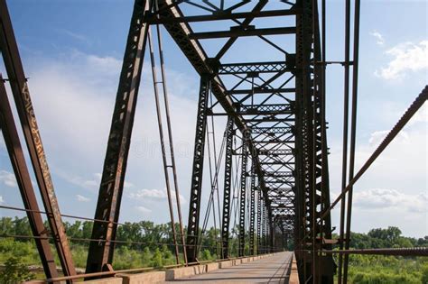 An Old Truss Bridge Crossing the South Canadian River Stock Photo - Image of steel, road: 43464040