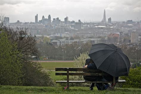 rainy day - A rainy day in London Photo (31160794) - Fanpop