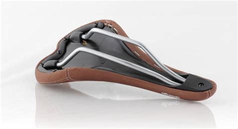 Charge Spoon Cromo Saddle | Jenson USA