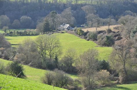 Walnut Tree Farm © Philip Halling :: Geograph Britain and Ireland