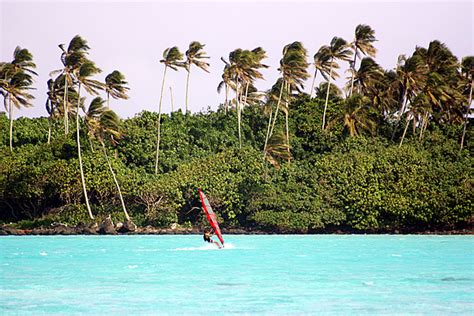 Muri Beach : Rarotonga : Activities in the Cook Islands : Cook Islands