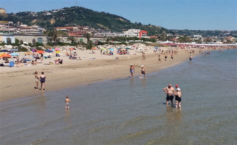 San Benedetto del Tronto beach, Marche, Italy - Ultimate guide ...