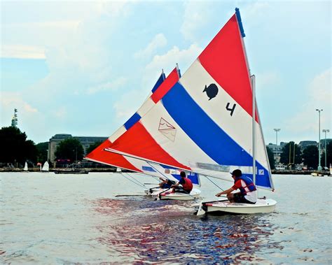 Sunfish Racing in Annapolis | Three sunfish sailboats race t… | Flickr