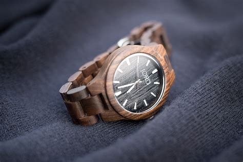 Jord: Unique Wooden Watches (for people who like being ridiculously attractive)