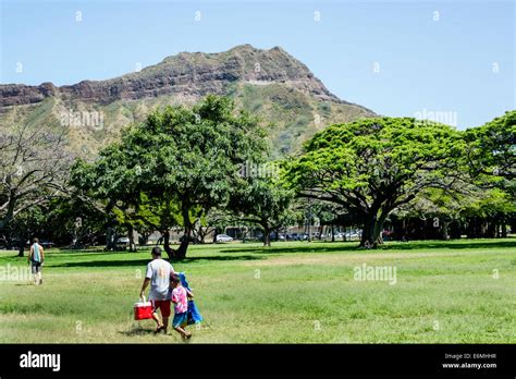 Honolulu Waikiki Beach Hawaii,Hawaiian,Oahu,Kapiolani Regional Park,view,Diamond Head Crater ...