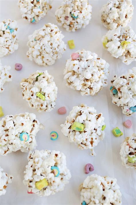 10+ Lucky Charms Recipes That Will Make You Nostalgic For the '90s | Popcorn balls, Lucky charms ...