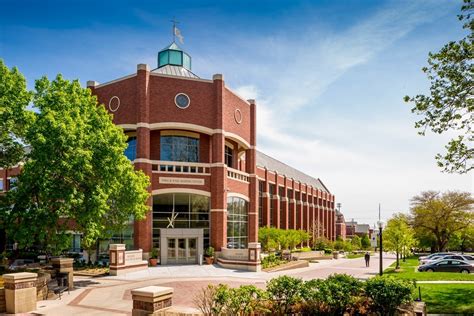 Creighton Harper Center Institutional Construction - The Opus Group