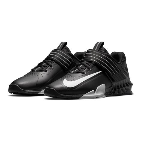 Nike Savaleos – Box Basics