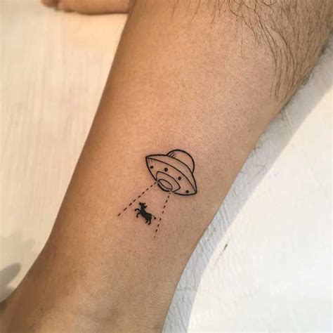 22 sutiles y perfectos tatuajes minimalistas que querrás hacerte en este preciso instante ...