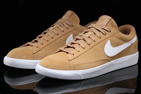 Nike Blazer Low Olive 371760-209 - Sneaker Bar Detroit