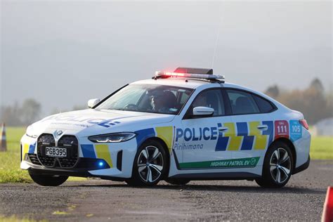 New Zealand Police goes pure-electric with BMW i4 trial - Driven Car Guide