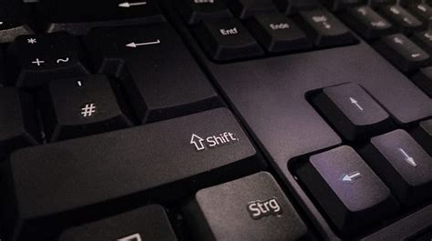 17 Shift Key Shortcuts You Should Remember in Windows