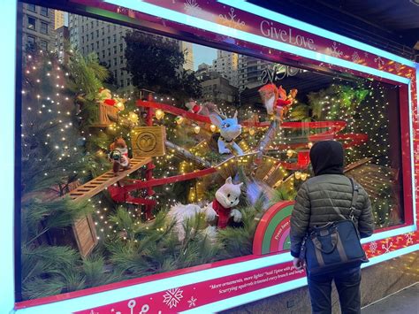 Macy’s Herald Square unwraps its 2022 holiday window displays