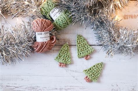 Mini Crochet Christmas Tree Free Pattern | Thoresby Cottage